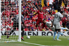 欧冠：巴黎圣曼VS利物浦